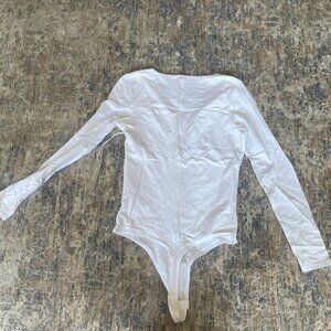Everlane White V-Neck Long sleeve Bodysuit - Medium